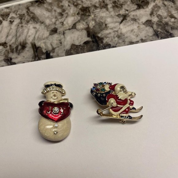 Lot Of 2 Gold Tone Christmas Holiday Brooch Pins Enamel Santa On Sleigh /Snowman - Picture 1 of 11